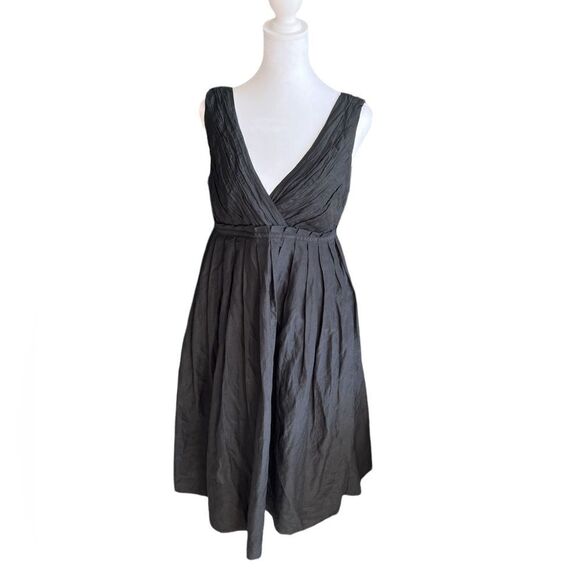 GAP Dresses & Skirts - Cotton v neck dress